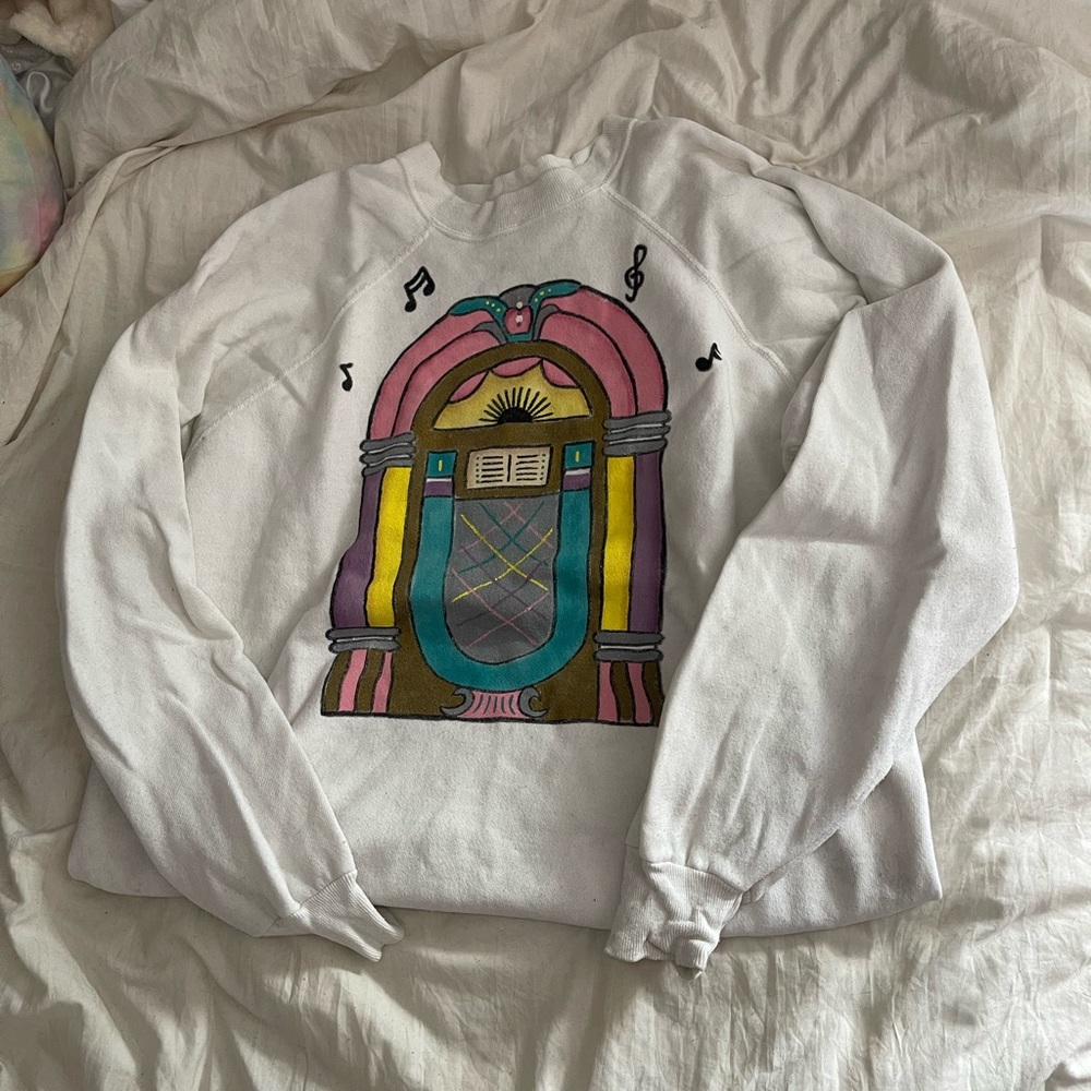 Musical white crewneck